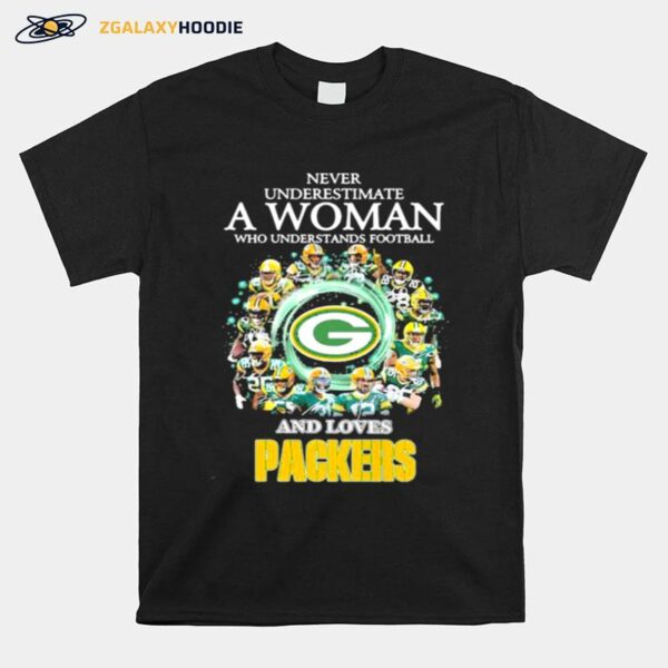 Never Underestimate A Woman Who Understand Football And Loves Packers T-Shirt