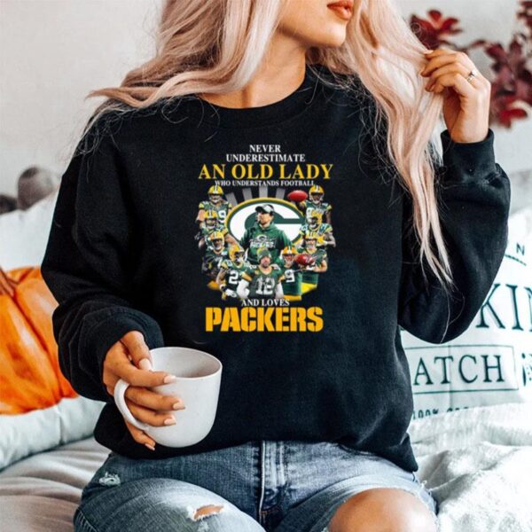 Never Underestimate An Old Lady Who Understands Football And Loves Green Bay Packers Signatures Sweater