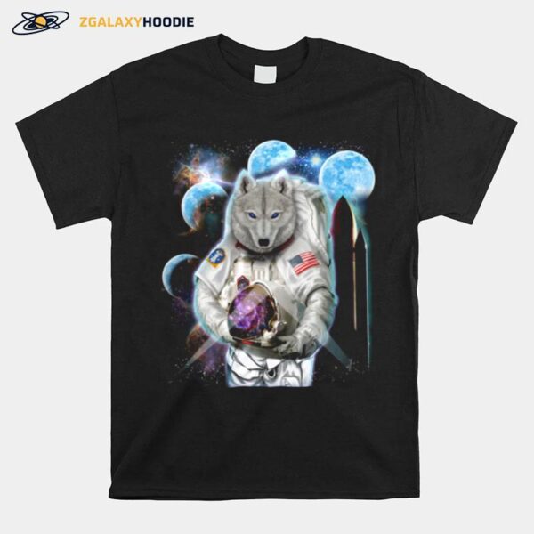 Polar Wolf As Astronaut Explore Space And Galaxy T-Shirt