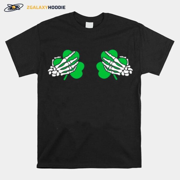 Shamrock Boobs St Patricks Day Gift T-Shirt