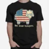 Be Ewenique Sheep Vintage American Flag Patriotic Unisex T-Shirt