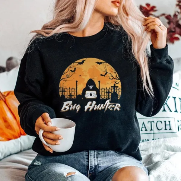 Bug Hunter Moon Halloween Unisex T-Shirt