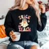 Groovy Halloween Trick Or Teach Retro Floral Ghost Teacher Unisex T-Shirt