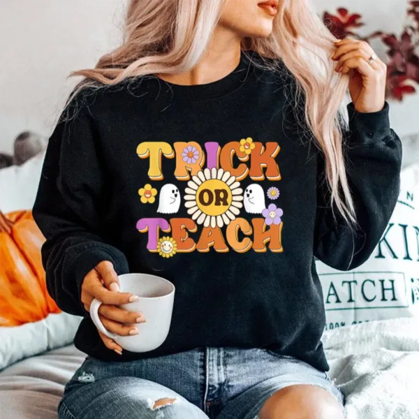 Retro Trick Or Teach Ghost Teacher Halloween Costume Womens Unisex T-Shirt