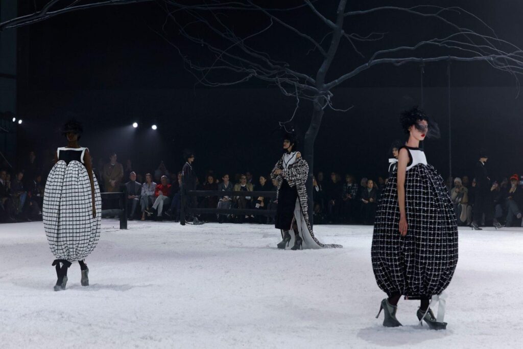 Thom Browne Fall 2024 – A Gothic Novel Adapted from Edgar Allan Poe's "The Raven" Through the Dreamy Lens of the American Designer