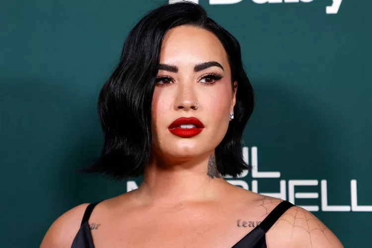 Demi Lovato Offers Insightful Advice to Her Teenage Self on Beauty Standards